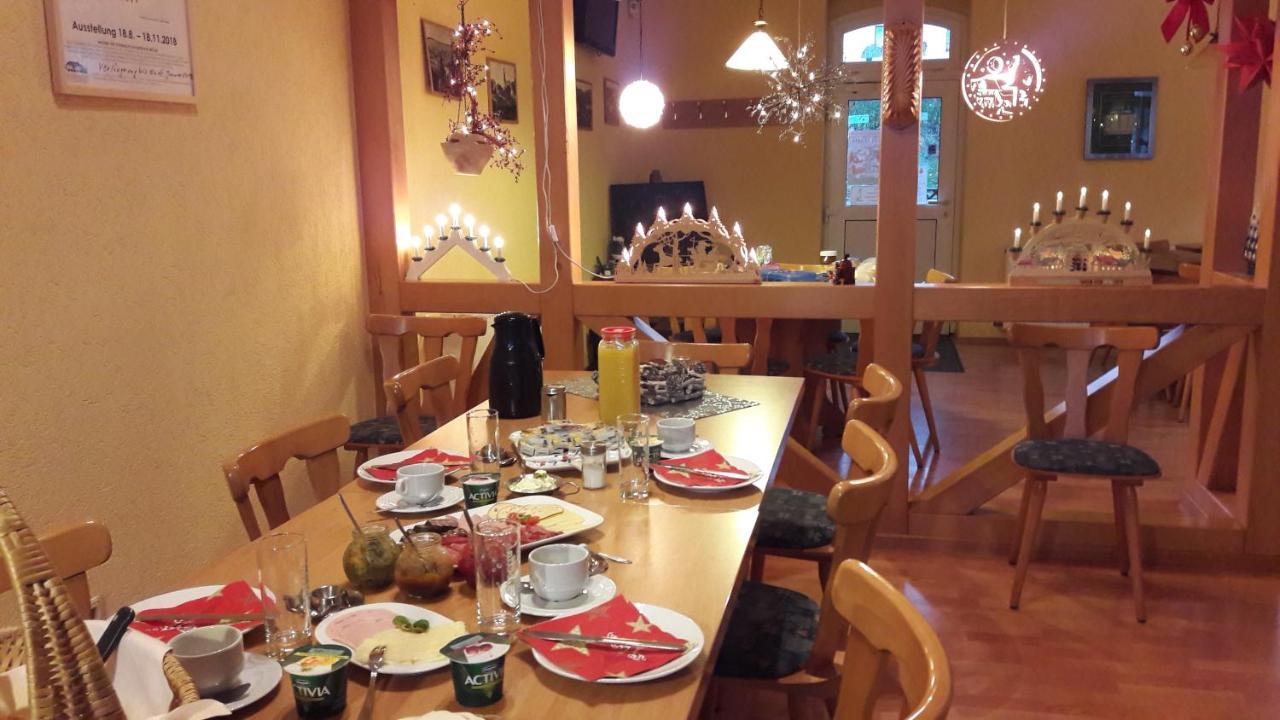 Gasthof Zum Alten Schulmeister Harra Екстер'єр фото