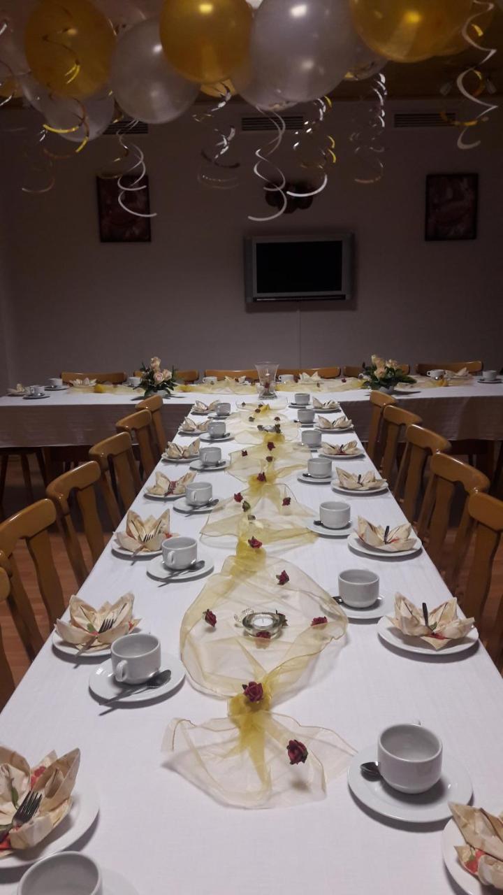 Gasthof Zum Alten Schulmeister Harra Екстер'єр фото