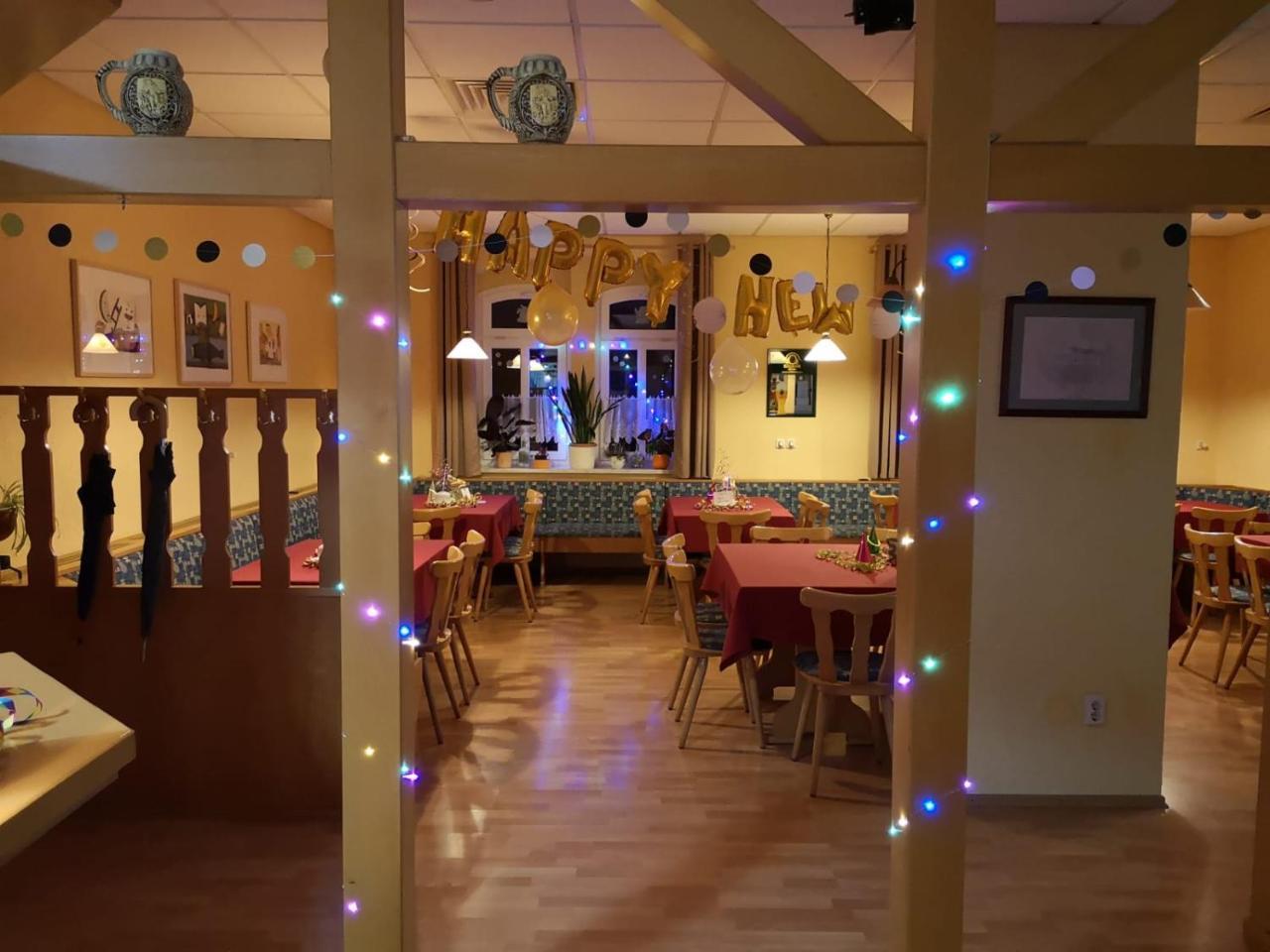 Gasthof Zum Alten Schulmeister Harra Екстер'єр фото